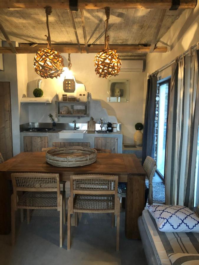 Istron Breeze Isla Villa ภายนอก รูปภาพ
