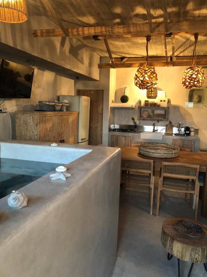 Istron Breeze Isla Villa ภายนอก รูปภาพ